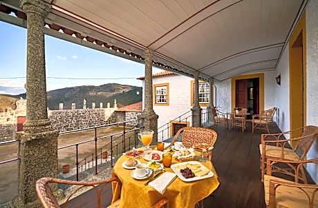 Casa da Portela de Sampriz