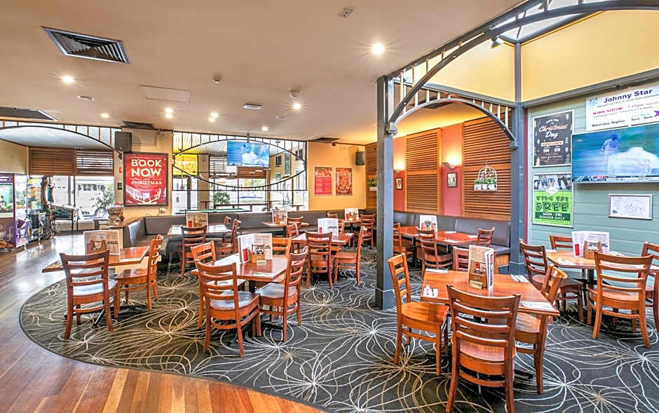 Nightcap at Exeter Hotel