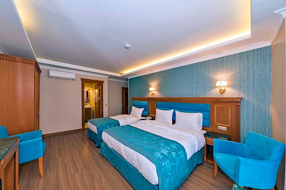 Magnaura House Hotel