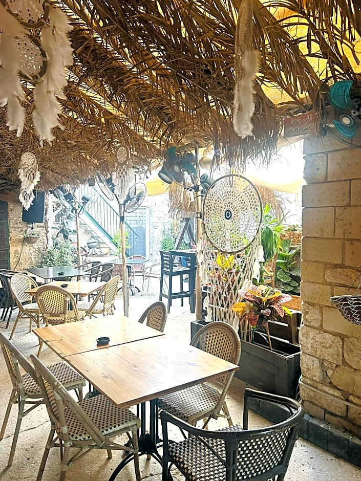 Al Yakhour Hostel