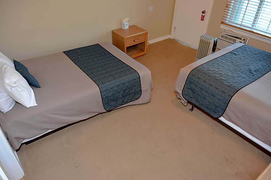 Panamint Springs Motel & Tents