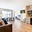 Be Our Guest! 1 Bedroom Condo Near Disney Parks!