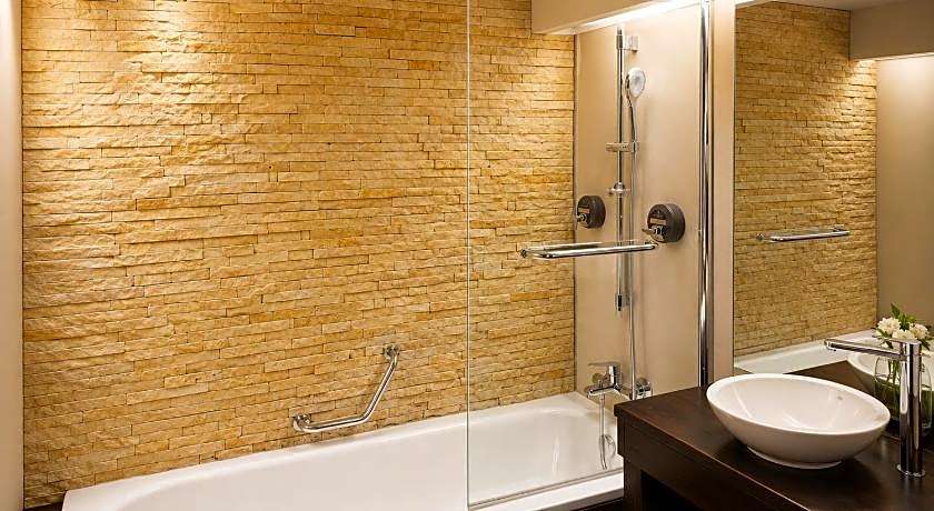 Ioana Hotels