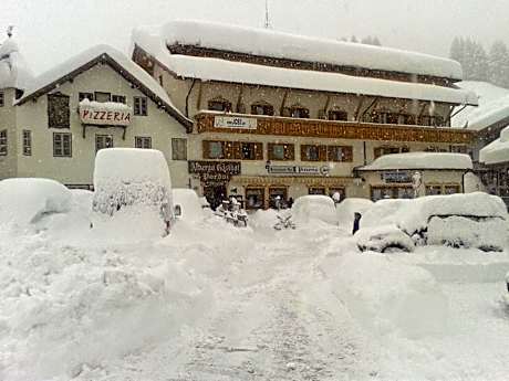 Hotel Pordoi - Fam Furgler