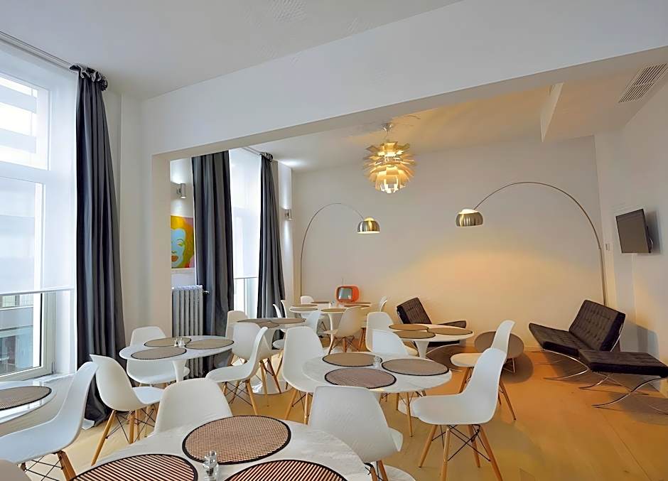 Hotel Retro