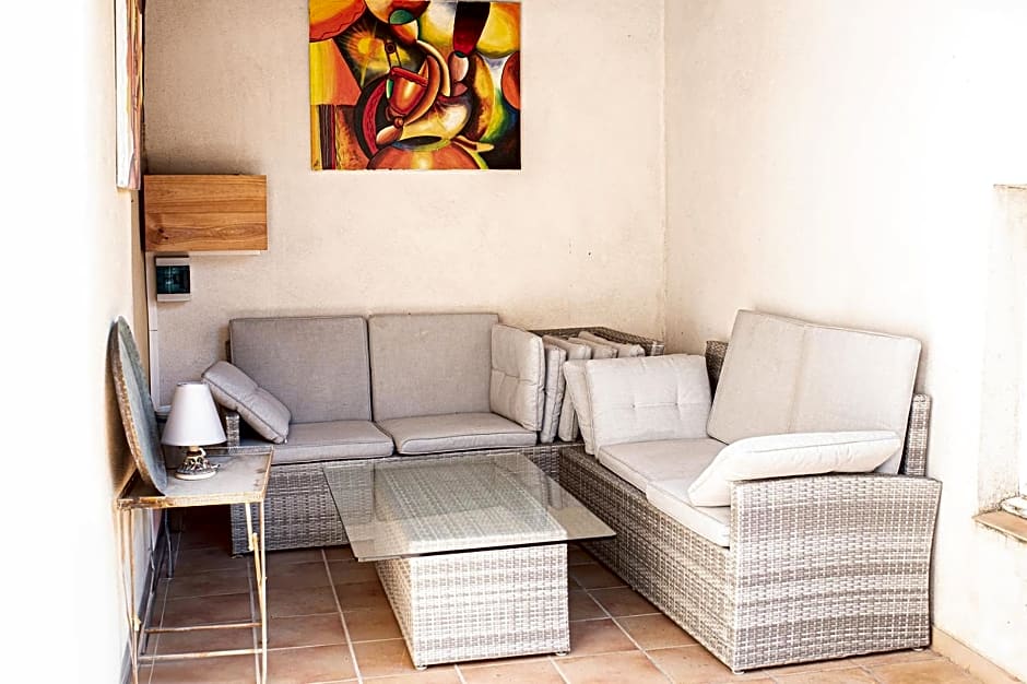 Maison Pegau, 2 chambres au centre de Châteauneuf-du-Pape PEGAU B&B