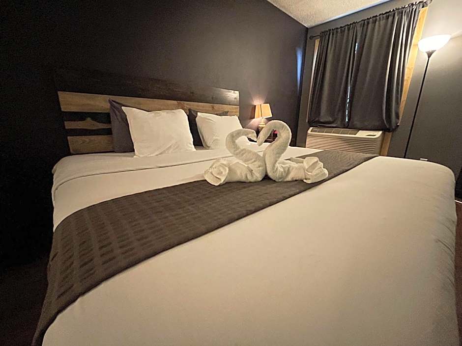 Sunnyside Inn and Suites
