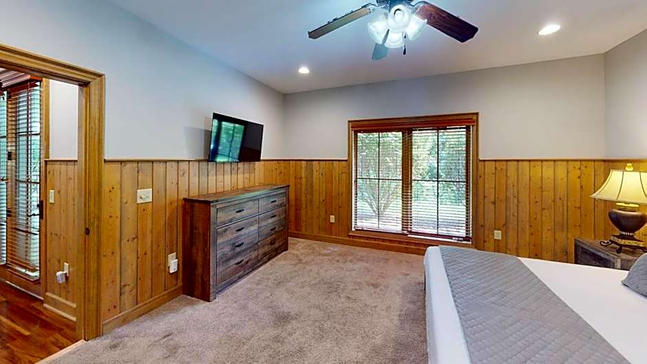 Viewpoint Condominiums