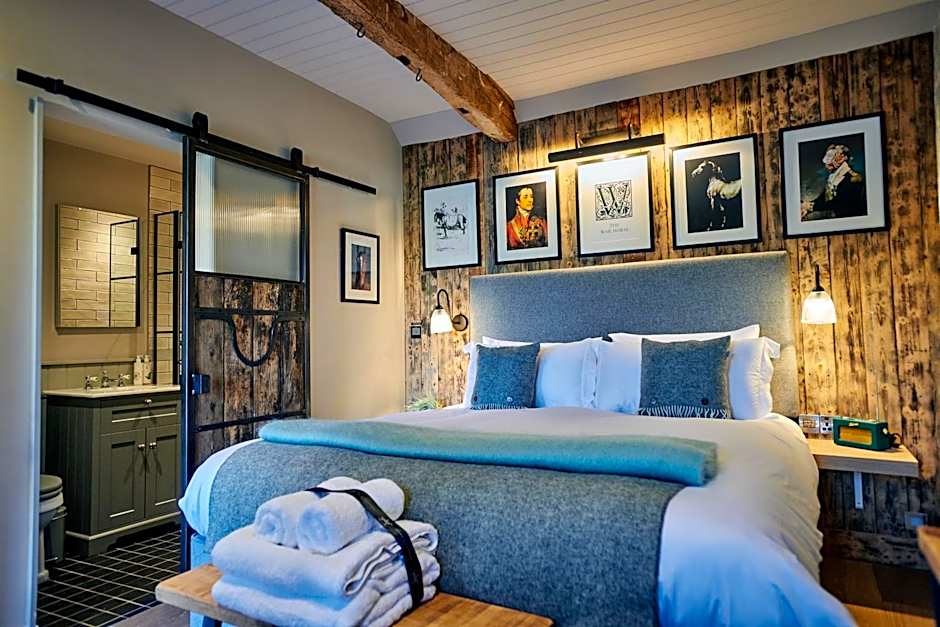 Hare and Hounds - Newbury