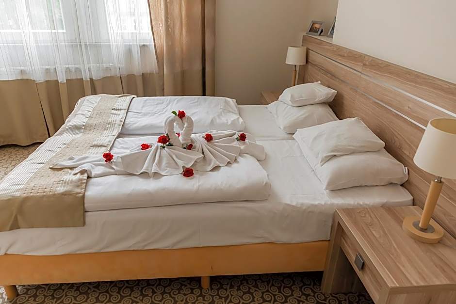 Hotel Cesarskie Ogrody