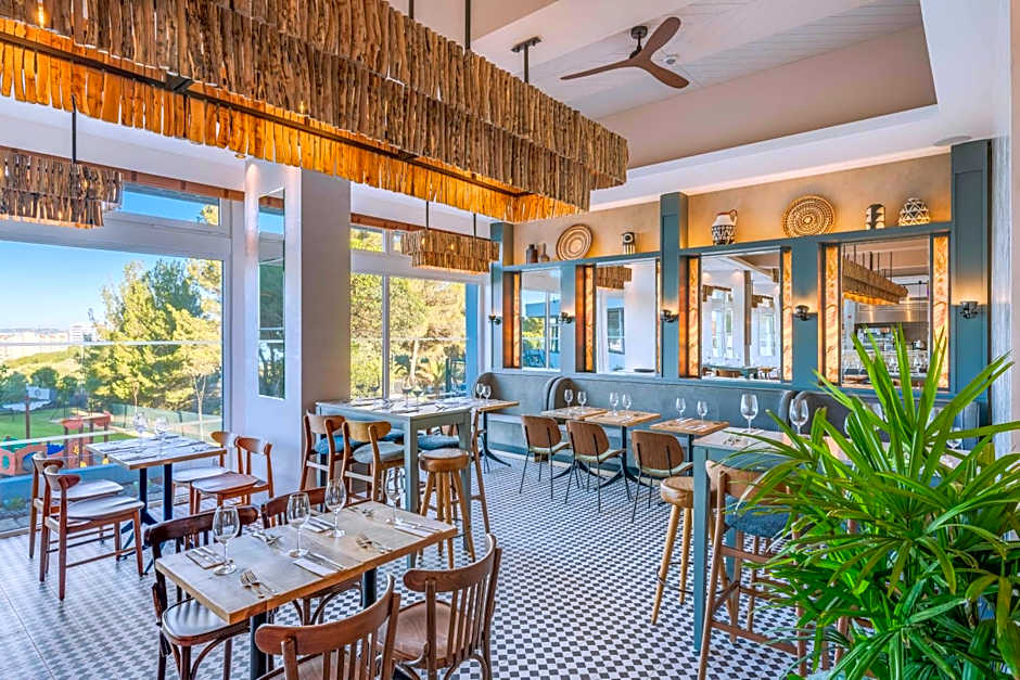 Pestana Delfim Beach & Golf Hotel