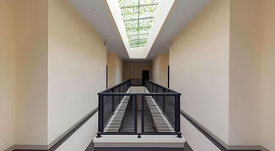 RedDoorz Plus @ La Asiana Guest house