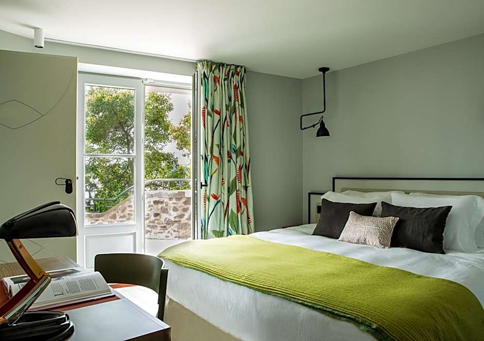 Photo 1 of 6 of Deluxe, Sea View, Balcony