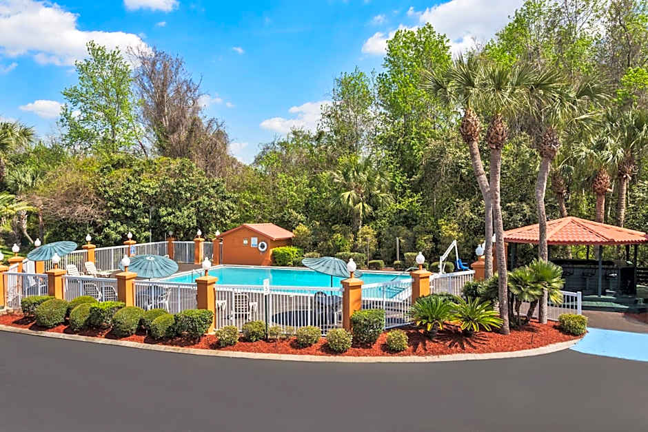 Baymont by Wyndham Lake City