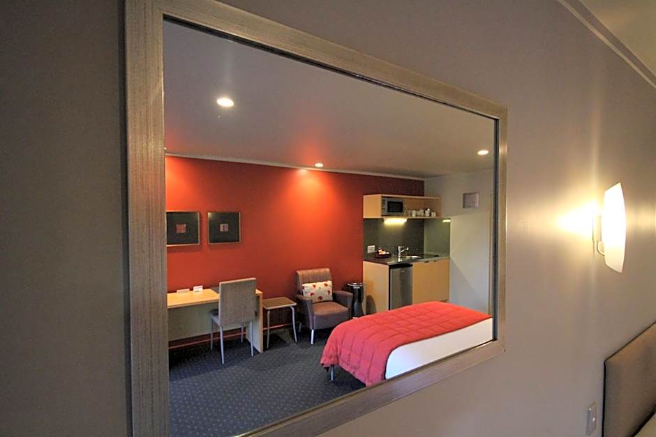 Bentleys Motor Inn