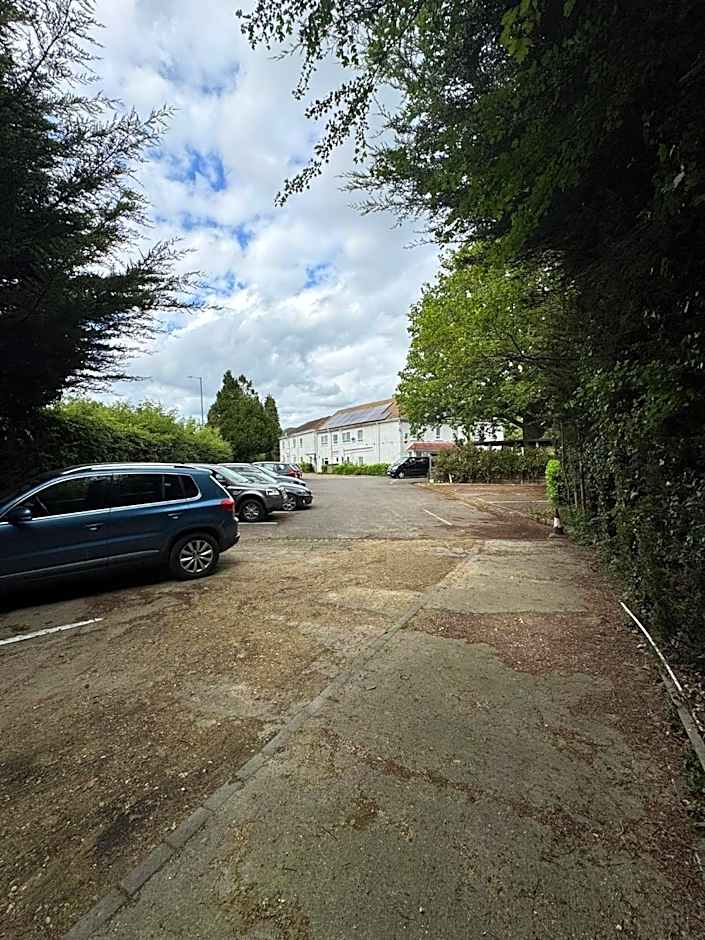 Gatwick White House Hotel