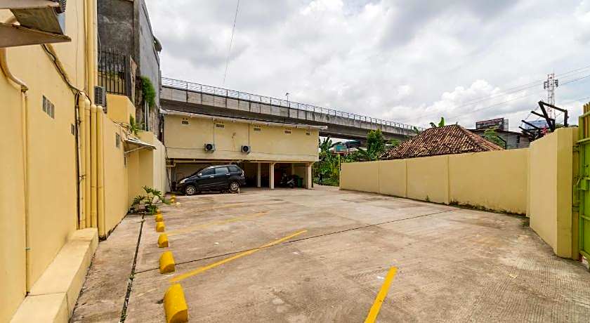 RedDoorz @ Jalan Kolonel Haji Burlian Palembang 2