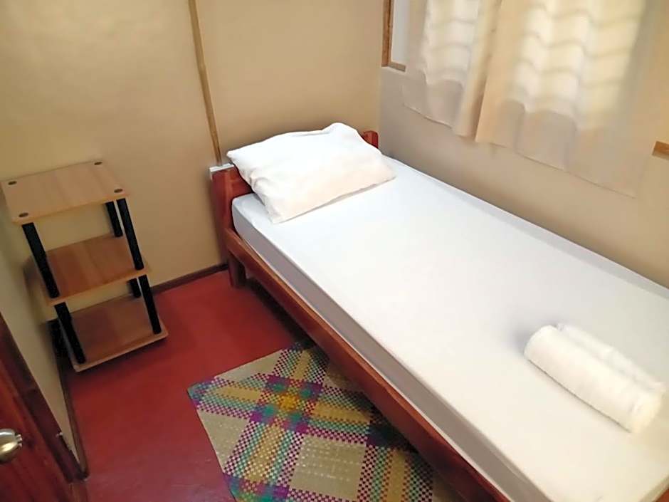 Photo 1 sur 7 de Single Room