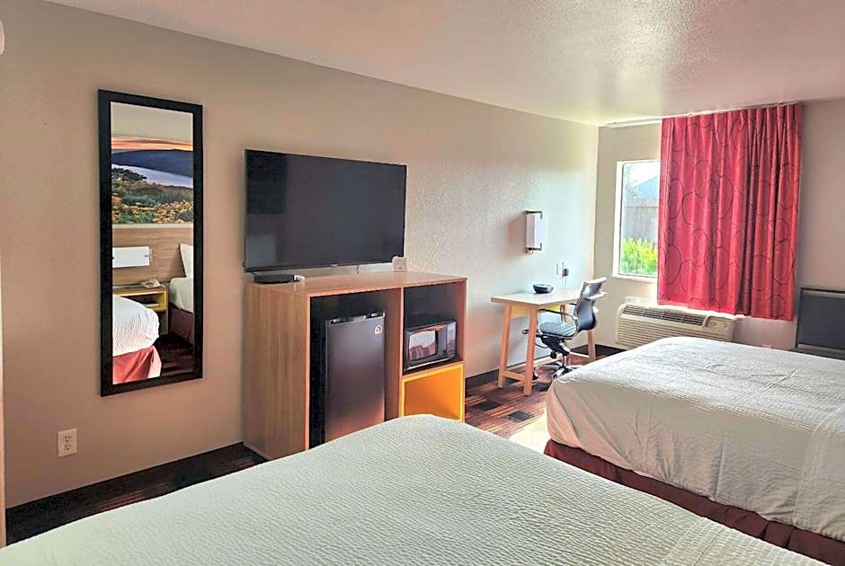 Days Inn by Wyndham Lumberton