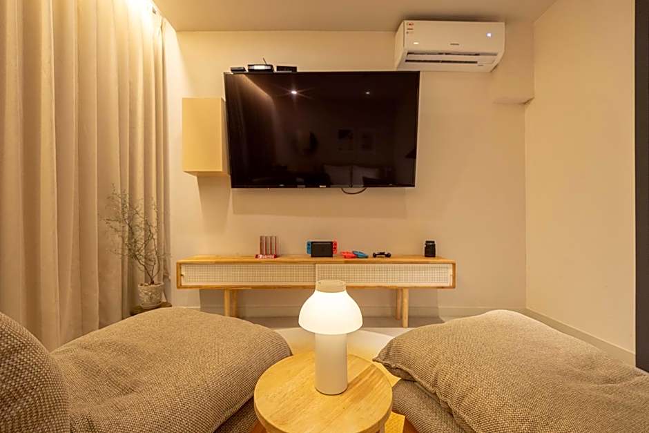 Nomad Aank Hotel Gumi