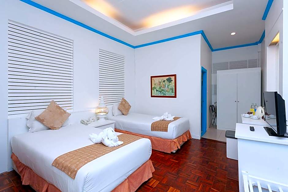 Photo 1 of 2 of Deluxe Garden 1 Twin Bed
