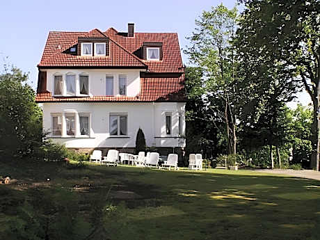 Thermen Hotel Pension Villa Holstein