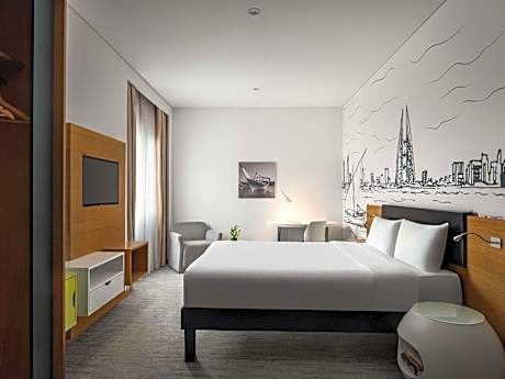 Standard Double Room with City View