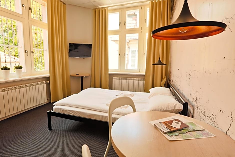 Sleep in Hostel & Apartments Stare Miasto