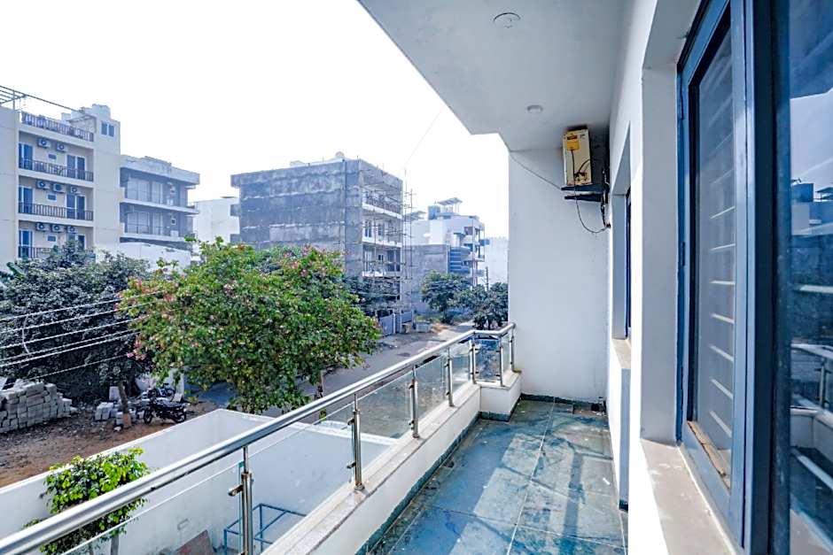 FabHotel Golf Luxury – Gurgaon, NY