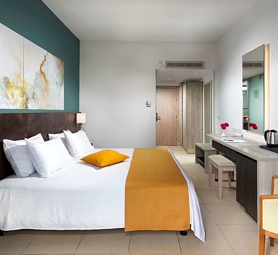 Mayfair Hotel formerly Smartline Paphos