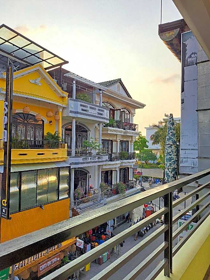 DMZ Hostel