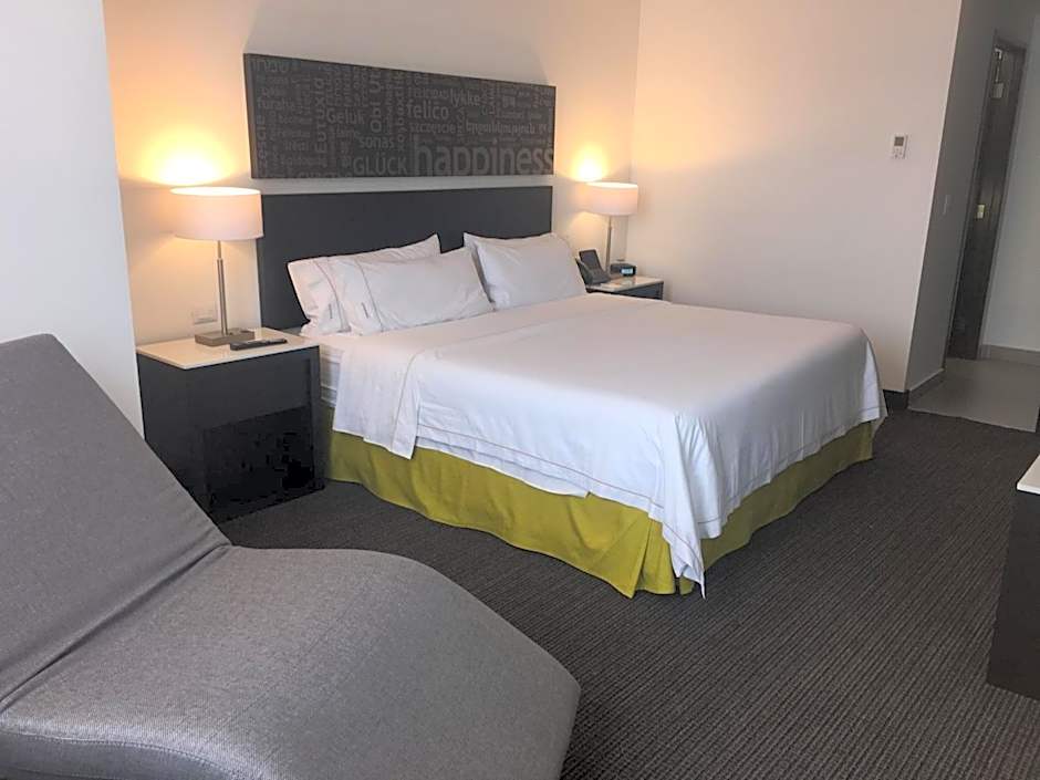 Holiday Inn Express & Suites Puebla Angelopolis By IHG