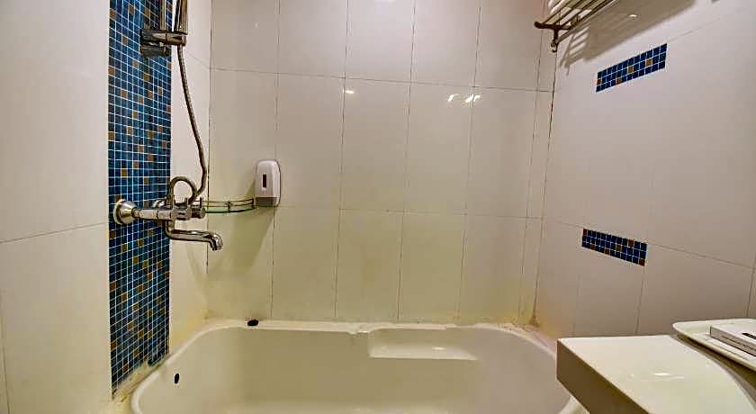 Hotel Lotus Ivy Studios Near Pune Airport