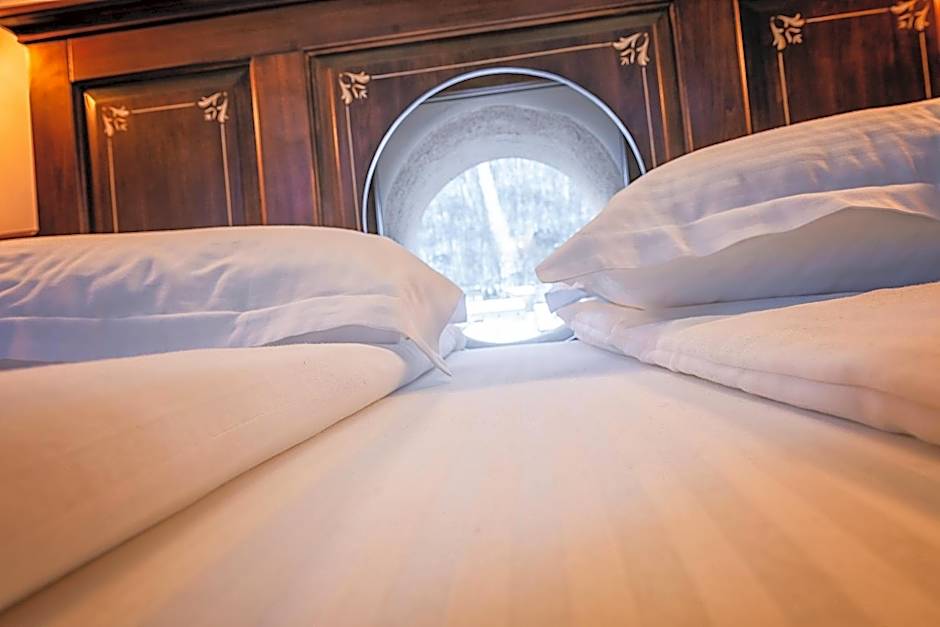 HOTEL BOUTIQUE CASA CHITIC -HOTEL AND RESTAURANT Str Johann Gott nr7