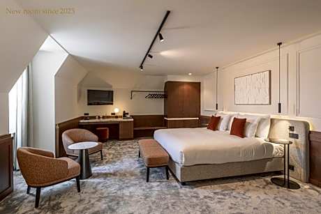 Pavilion Junior Suite