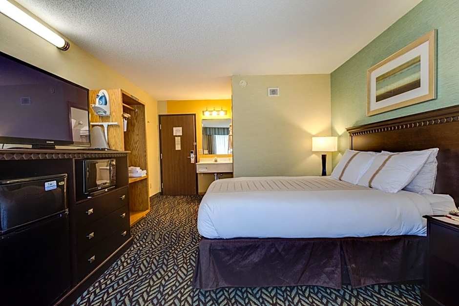 Fireside Inn and Suites