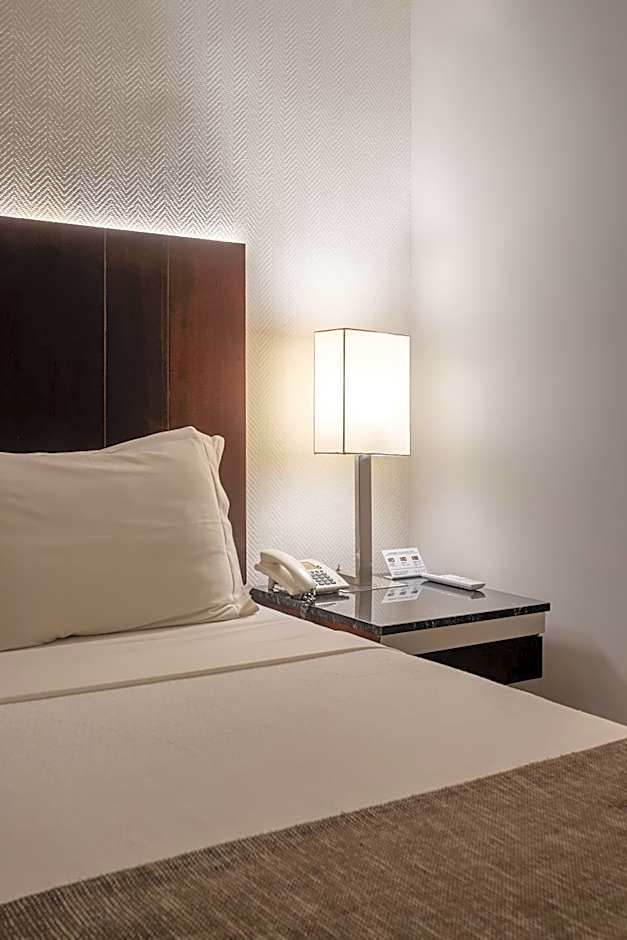 Orla Copacabana Hotel