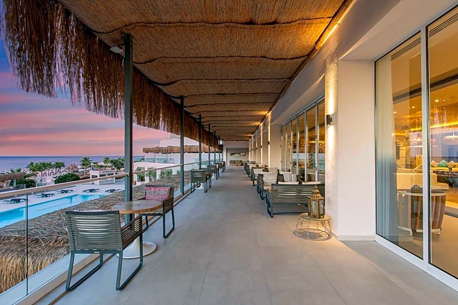 Design Plus Seya Beach Hotel