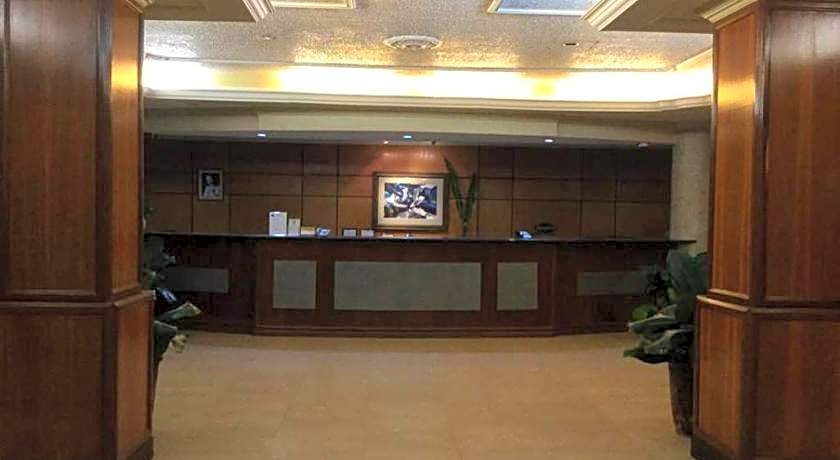 Dotties Place Hotel and Restaurant