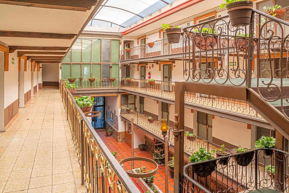HOTEL ZAPOTLAN