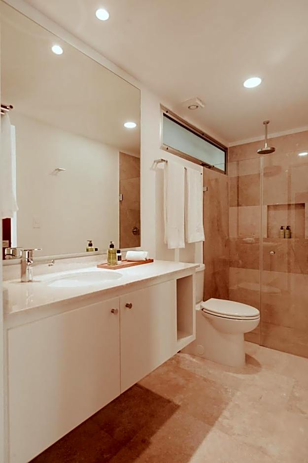 Antera Hotel & Residences