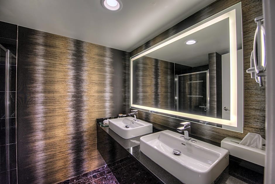 Executive Suites Hotel Burnaby