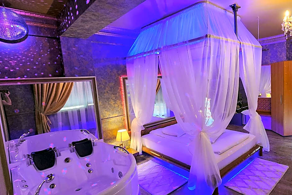 Hotel Boutique Mikaela (Adult Only)