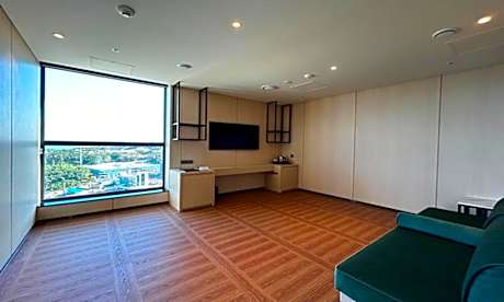 Suite Room