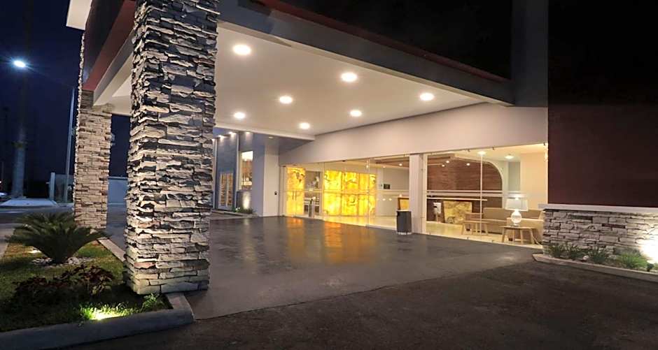 Bluu Hotel Aeropuerto Monclova-Frontera