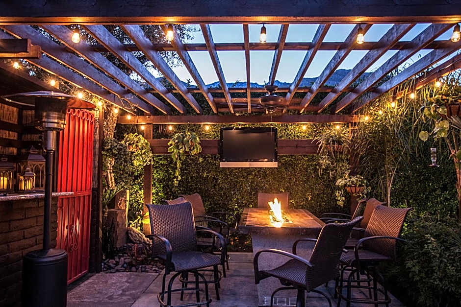 Desert Riviera Hotel