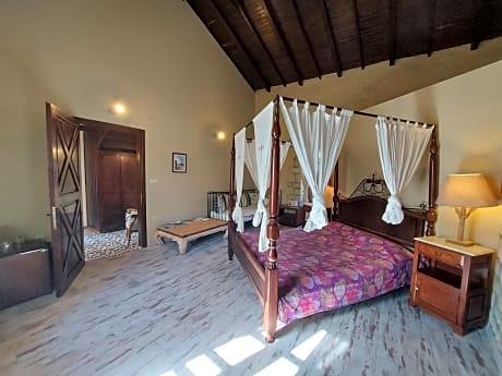 Bed & Breakfast Suite