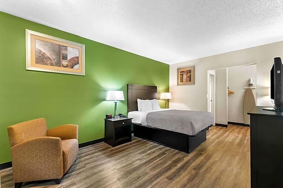Quality Inn Tullahoma