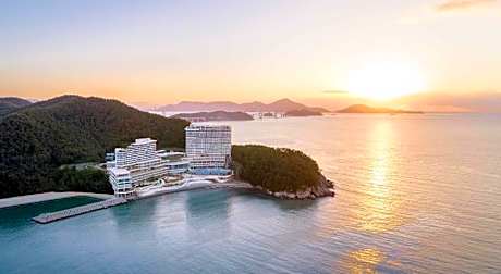 Hanwha Resort Geoje Belvedere