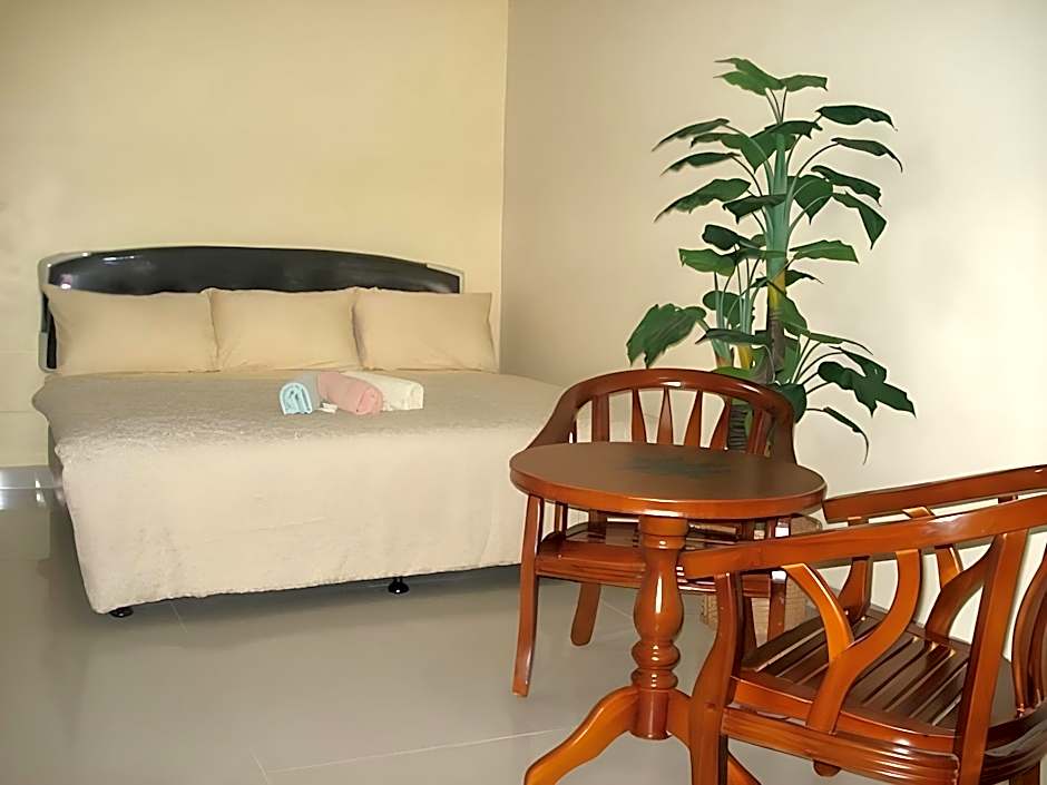 Casavilla Travellers Lodge